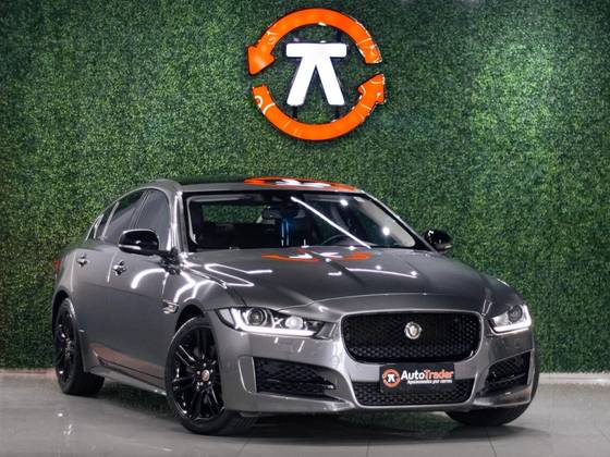 JAGUAR XE 2.0 16V SI4 TURBO GASOLINA R-SPORT 4P AUTOMÁTICO JAGUAR XE 2.0 16V SI4 TURBO GASOLINA R-SPORT 4P AUTOMÁTICO